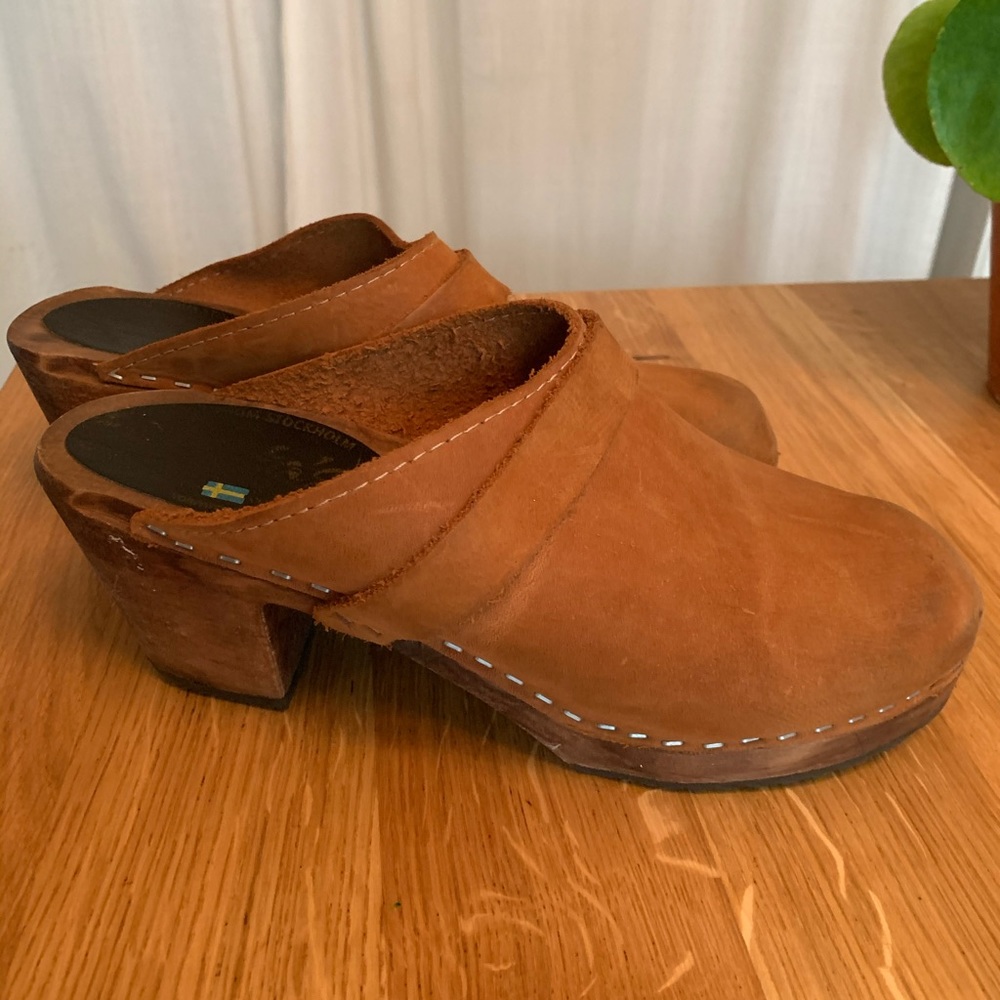 Lotta from Stockholm highwood nubuck clogs